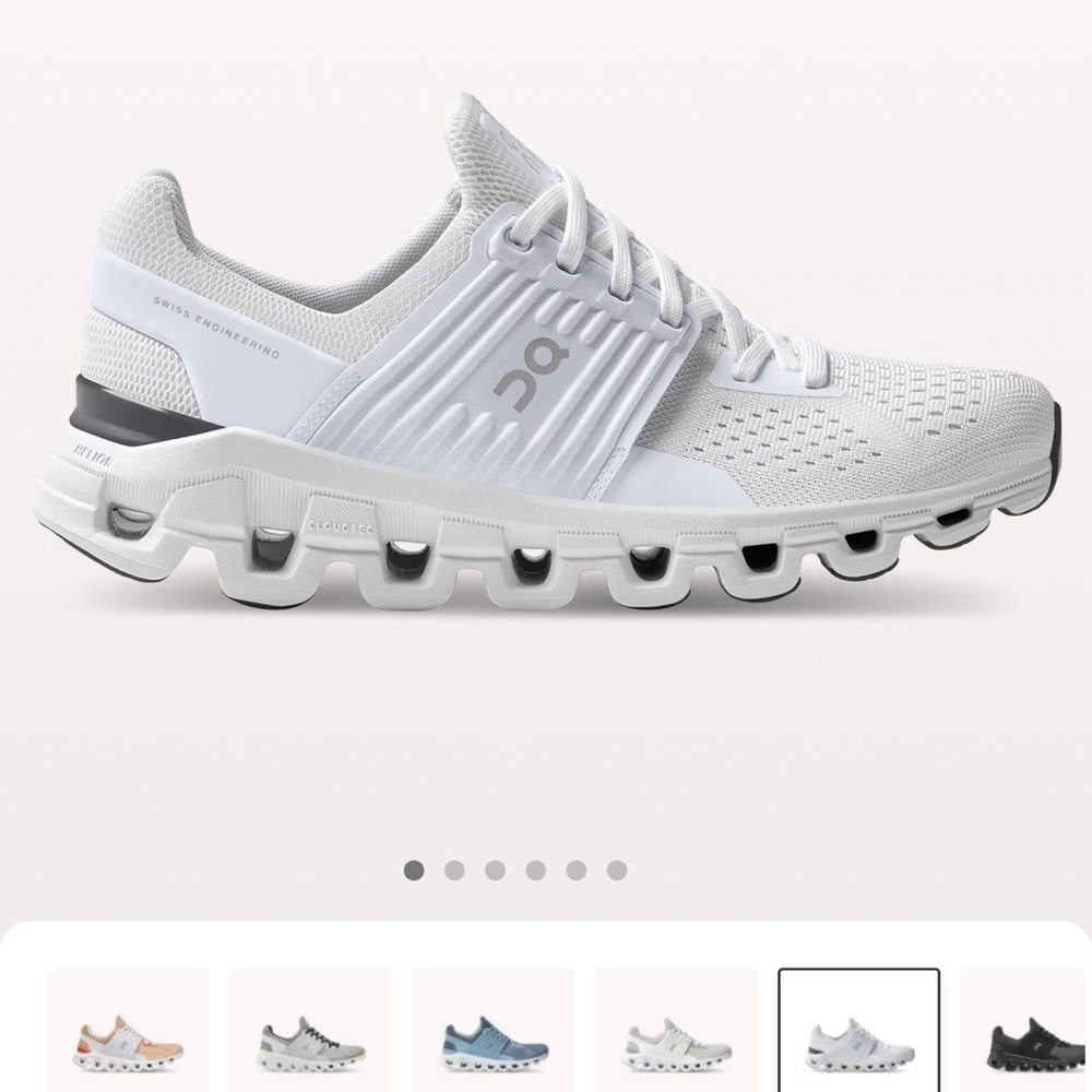 Oncloud tennis shoes size 9